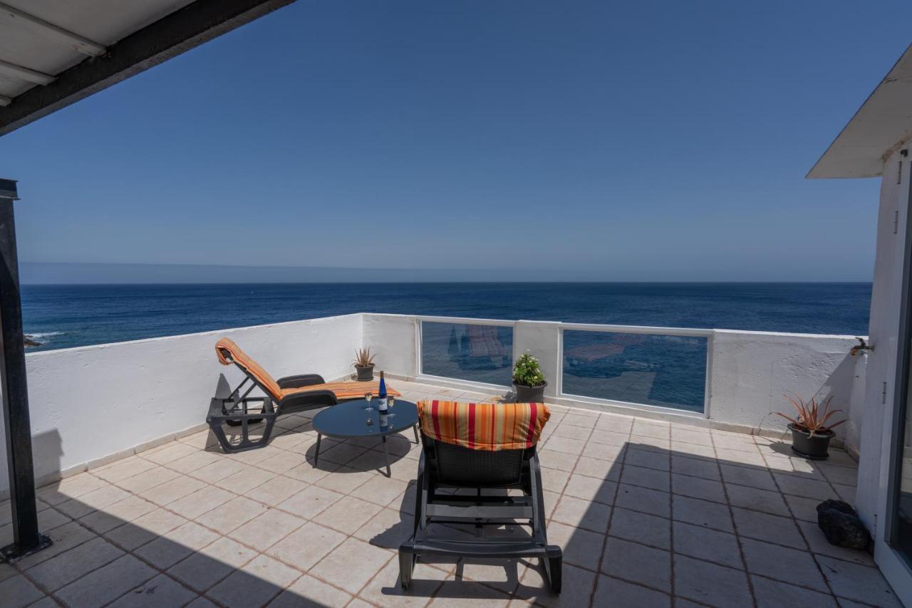 Spacious House With Huge Terrace Facing The Sea Casa de vacances
